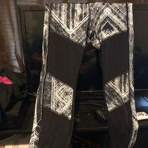 Lululemon leggings size 8